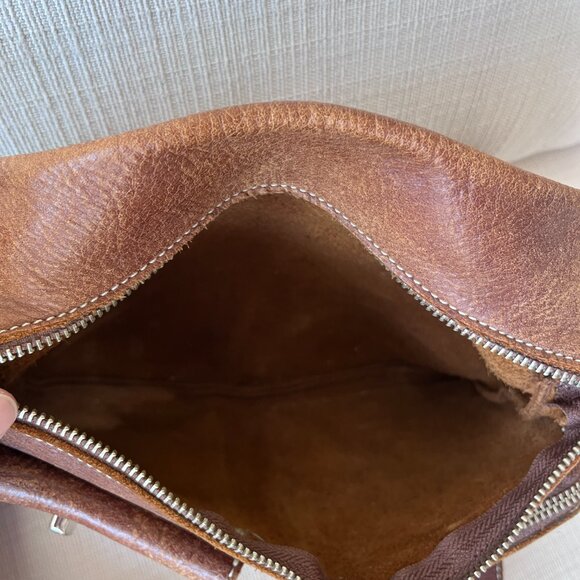 Roots Village Crossbody Bag – Tribe Leather – Like New - Picture 6 of 8